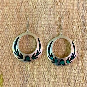 Vintage Taxco Sterling Silver and Inlay Malachite and Onyx Dangle Earrings